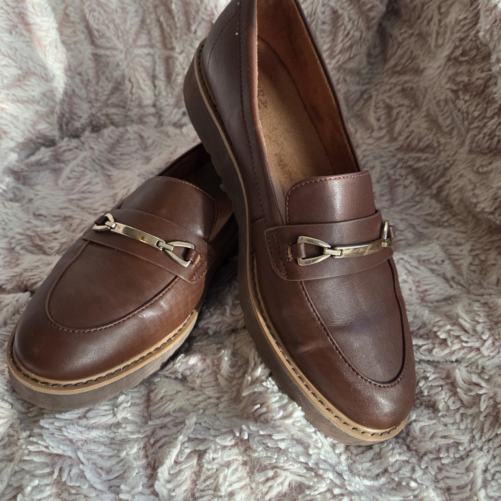 Elegant Brown Leather Loafers for Men